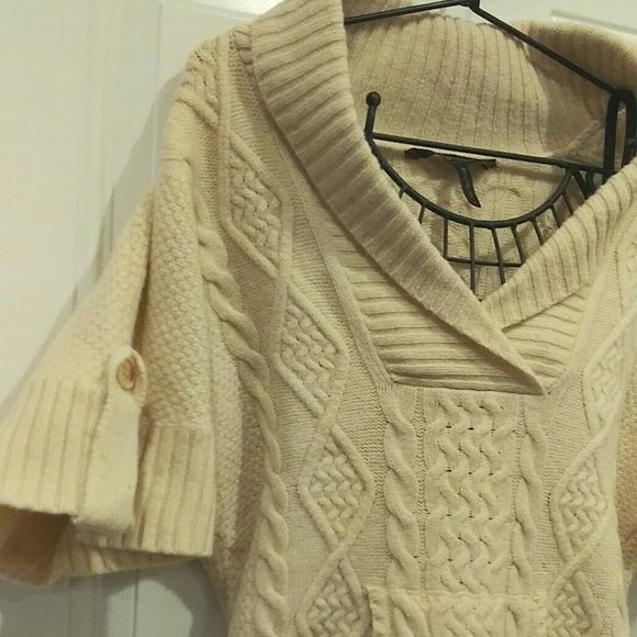 BCBG MAXAZRIA SWEATER - Picture 3 of 3